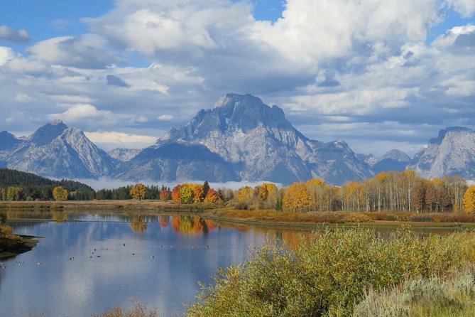 Grand Teton National Park - Sunrise Tour from Jackson Hole - Jackson Lake and Jenny Lake reveal two sides of the park