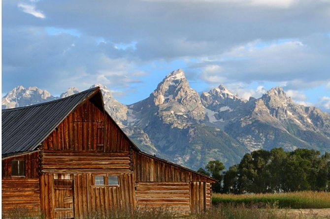 Grand Teton National Park Tour from Jackson Hole - Oxbow Bend and the hunt for wildlife