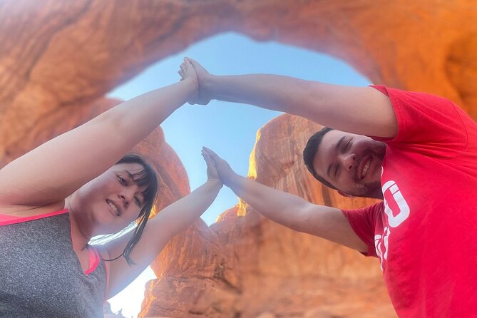 HIGHLY RATED Arches National Park Sightseeing Tour From Moab Utah - The Windows: the visual center of the route