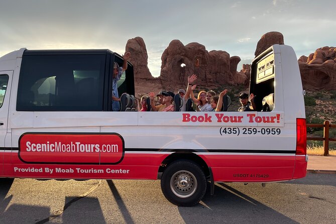 HIGHLY RATED Arches National Park Sightseeing Tour From Moab Utah - Double Arch and the final major formation