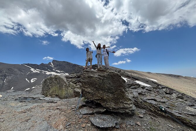 Hiking experience in the High Sierra Nevada National Park - The climb above 3,000 meters is the real test