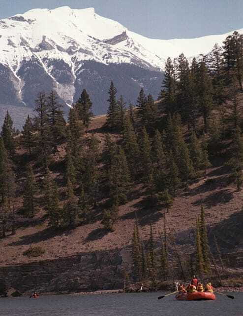 Jasper: Jasper National Park Easy 2-Hour Rafting Trip - The essential details at a glance