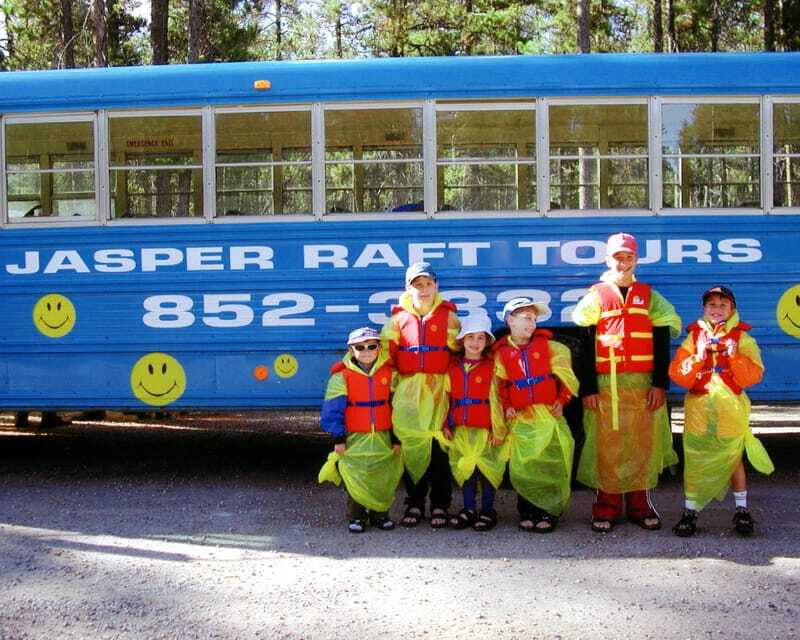 Jasper: Jasper National Park Easy 2-Hour Rafting Trip - Wildlife watching without guarantees