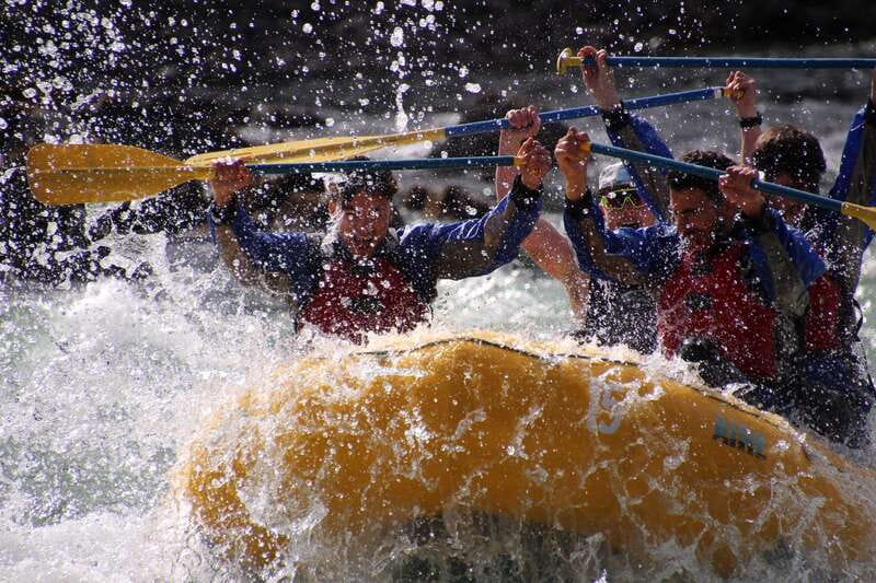 Jasper National Park: 2-Hour Whitewater Rafting - Four or five grade 2 rapid sections