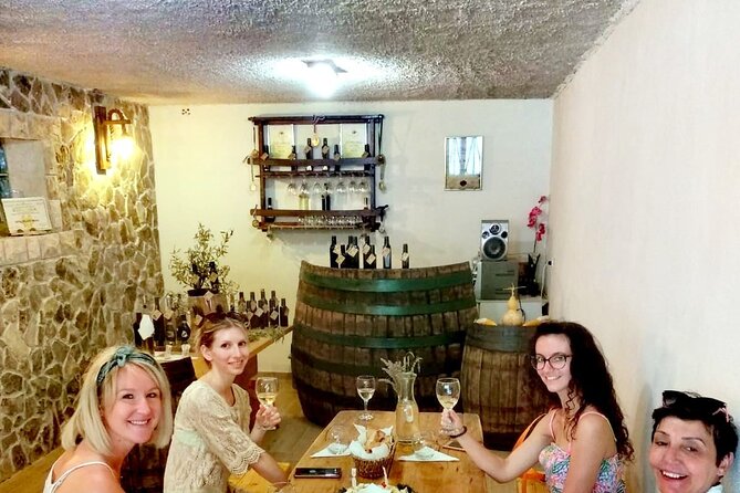 Krka National Park Tour with tour Guide & Wine tasting from Split & Trogir - Skradin: a small town with useful free time