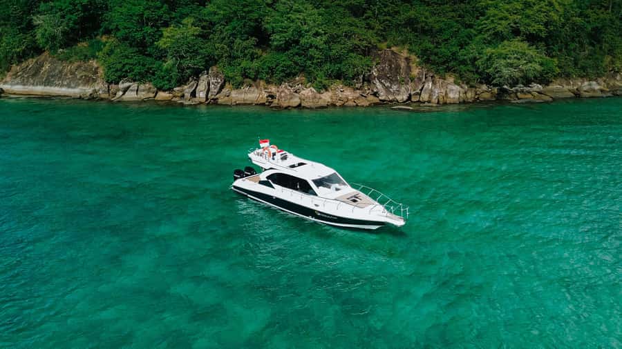 Labuan Bajo: Komodo National Park Full-Day Speedboat Tour - Siaba Island: The Best Final Reef Stop