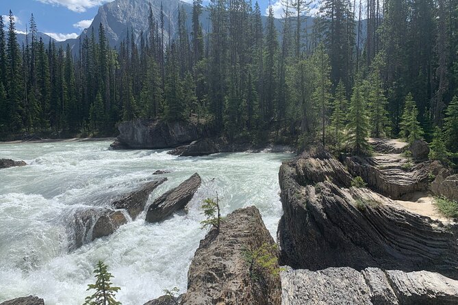 Lake Louise Moraine Lake Emerald Lake Yoho Banff National Park - Banff Avenue or Bow Falls at the end