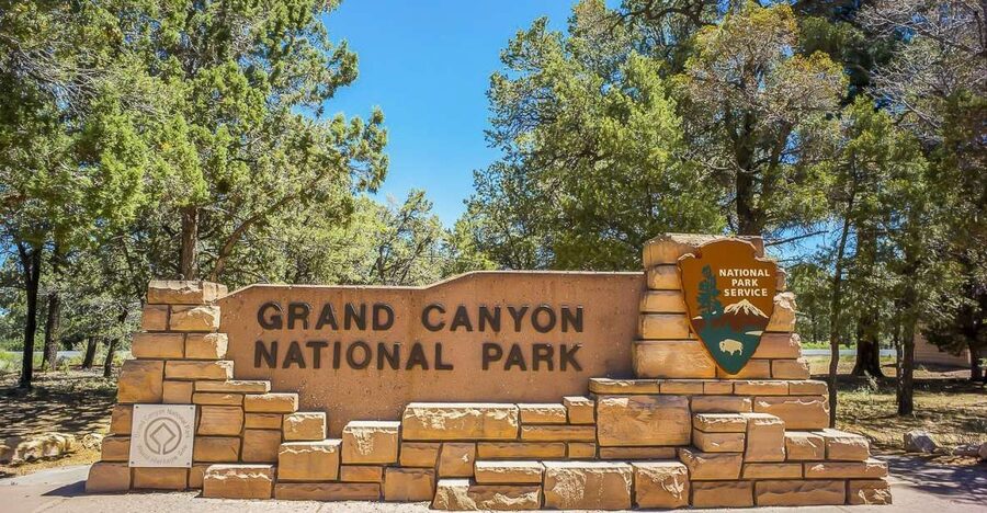 Las Vegas: Grand Canyon National Park South Rim Guided Tour - Boulder City, the bridge, and the first rest break