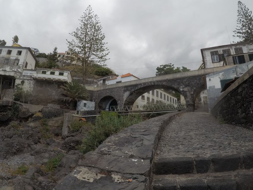 Madeira: Garajau Nature Reserve Kayak and Snorkel Tour - A quiet pebble beach and old coastal rock