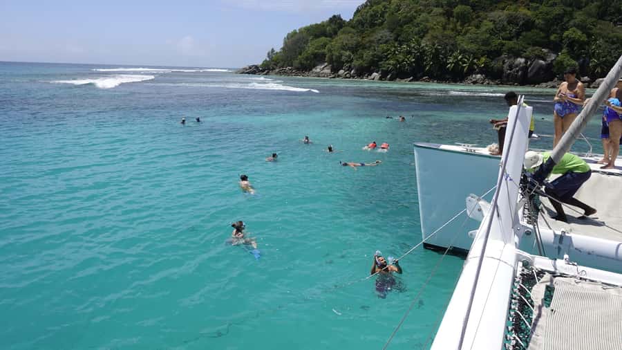 Mahe: St.Anne Marine National Park Reef Safari with Lunch - What the day is really like on board