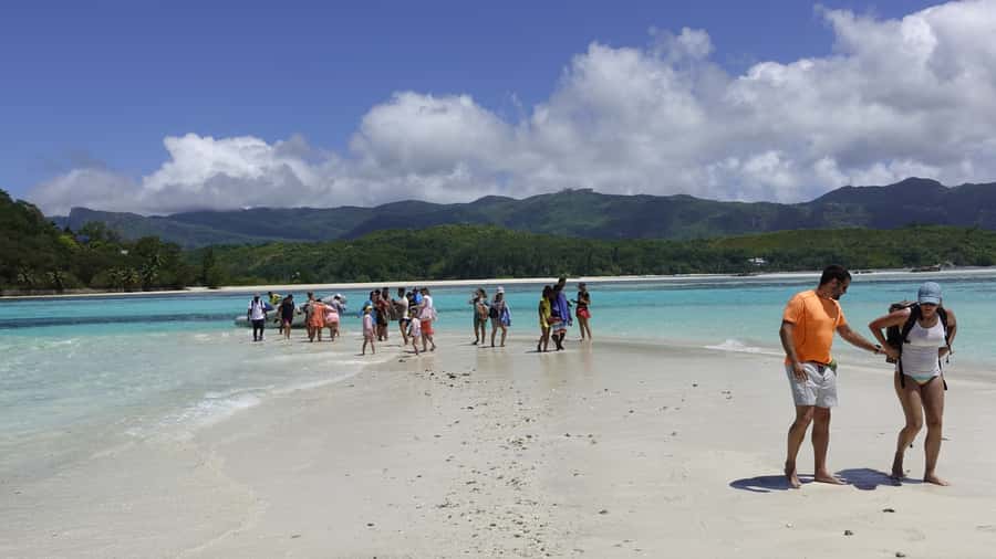 Mahe: St.Anne Marine National Park Reef Safari with Lunch - Who should book this excursion