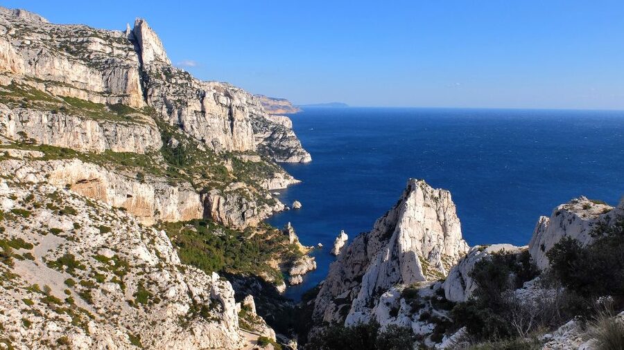 Marseille: Calanques National Park Guided Hike with Picnic - The swimming break in clear Mediterranean water