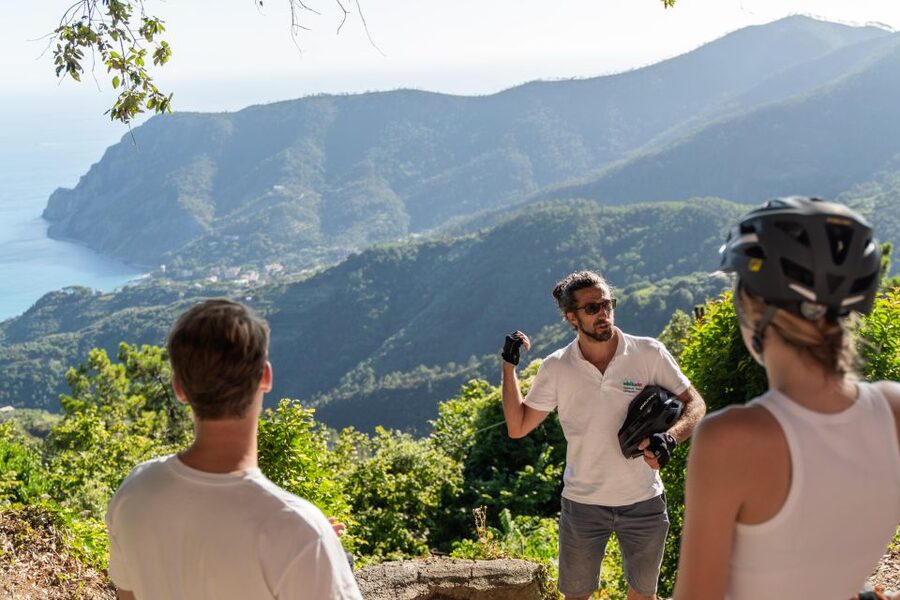 Monterosso al Mare: Cinque Terre National Park E-Bike Tour - Key points at a glance