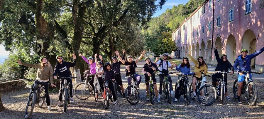 Monterosso al Mare: Cinque Terre National Park E-Bike Tour - Guides who make the difference