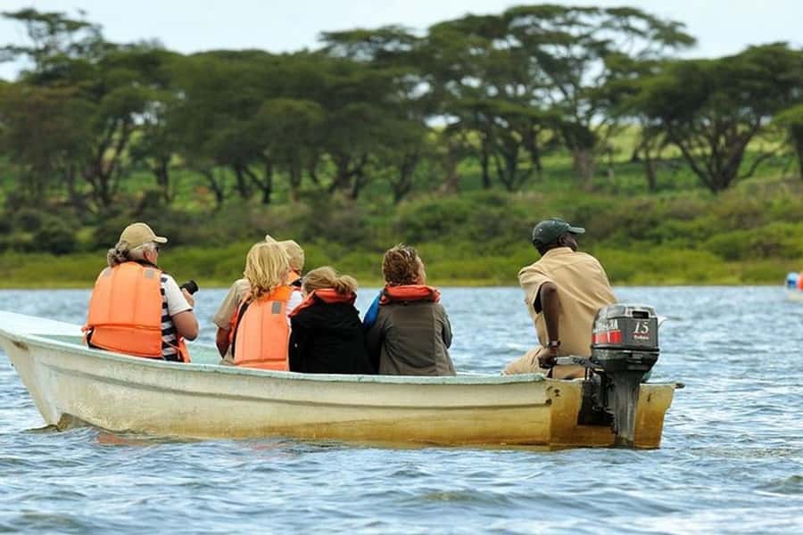 Nairobi: Nakuru National Park and Lake Naivasha Day Tour - Key points at a glance