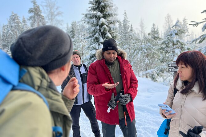 National Park Hike & Finnish Smoke Sauna Experience with Campfire Lunch - Why the small group improves the day