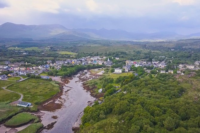 NO 1 Ring of Kerry Tour inc Killarney Lakes & National Park - Moll’s Gap and MacGillycuddy’s Reeks