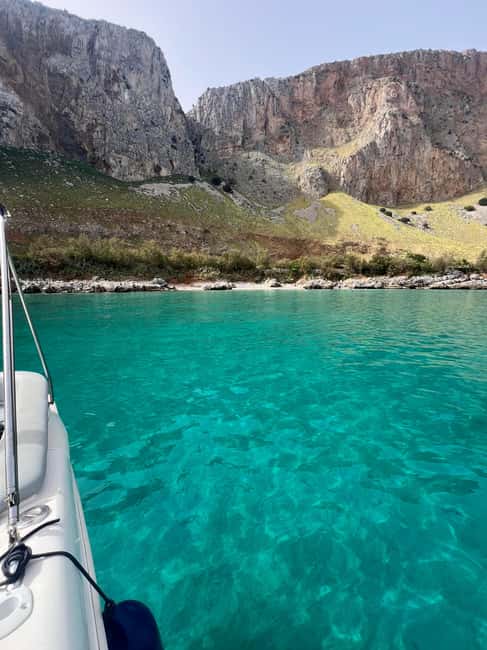 Palermo: Mondello Boat Tour and Nature Reserve with Snacks and Drinks - Snacks, Drinks, Music, and the Social Side