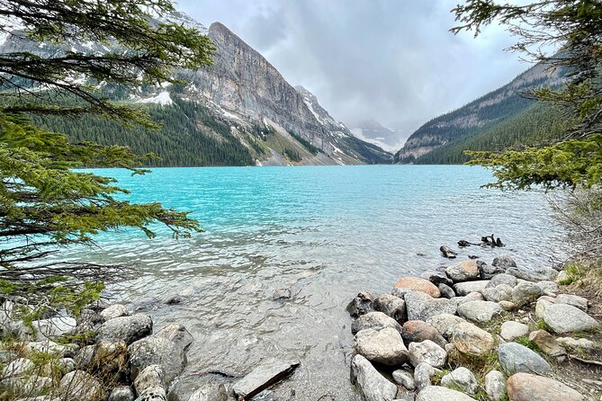 Private Banff and Yoho National Park Tour with Moraine Lake - Banff Avenue: one hour to finish the day