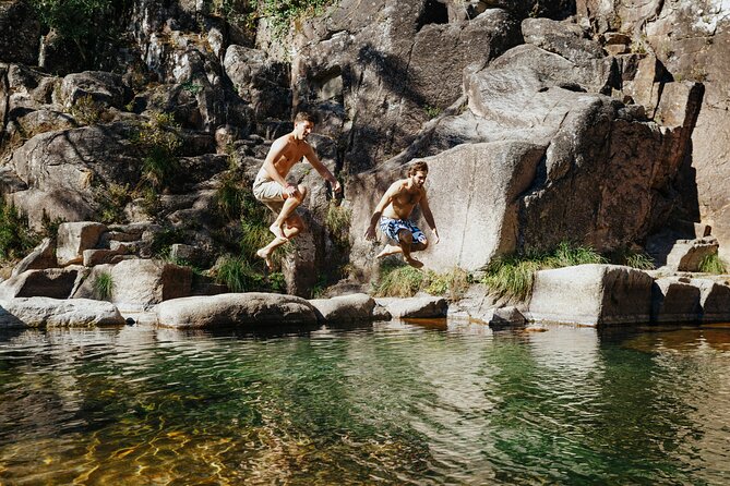Private Geres National Park Tour with Lunch and Transfers - The guides shape the day