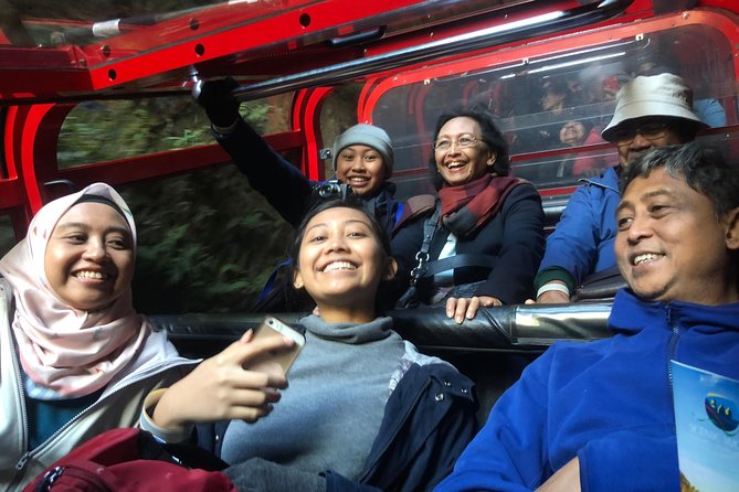 Private Guided Tour from Sydney to Blue Mountains National Park - Leura adds a small-town pause