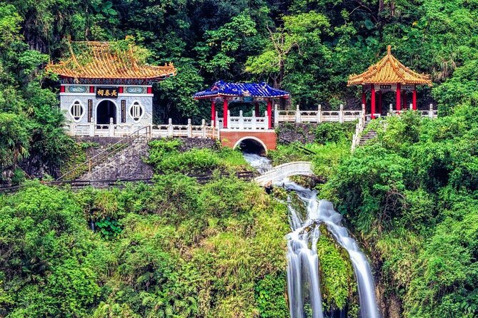 Private Taroko Gorge Day Tour from Hualien with Local Expert - Five things to know before you go