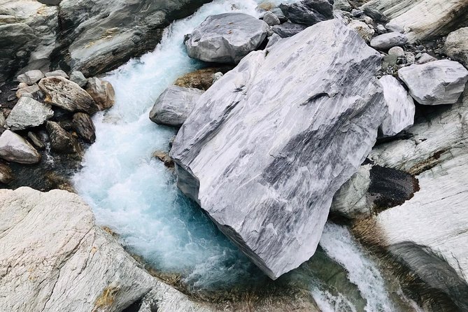 Private Taroko Gorge National Park Day Tour - Eternal Spring Shrine and the cost of the road