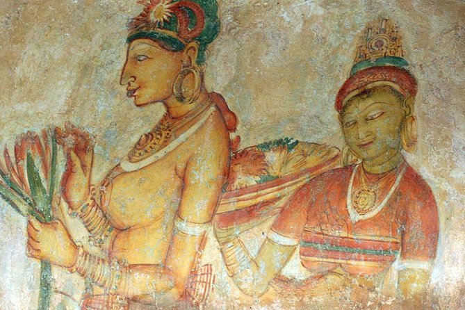 Private Trip to Sigiriya, Dambulla & safari from Colombo/ Negombo - Sigiriya Rock: the day’s main challenge