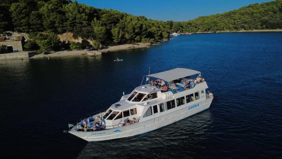 Pula: Brijuni National Park Dolphin Watching Tour w/Dinner - Leaving Pula and reaching Brijuni
