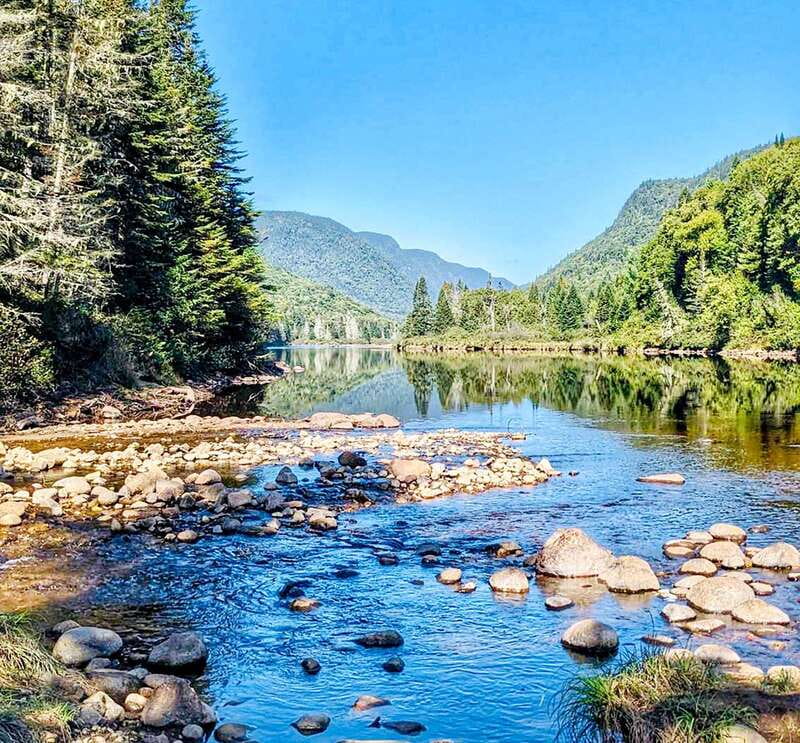 Quebec City: Guided Hike in Jacques-Cartier National Park - The 9 am departure from Quebec City