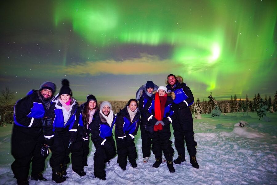 Rovaniemi: Small-Group Northern Lights Wilderness Tour - The second and third locations: chasing a gap in the clouds