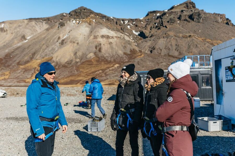 Skaftafell National Park: Falljokull Glacier Easy Hike - Is $132 a fair price?