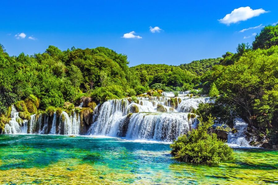 Split: Krka National Park Full-Day Tour with Wine Tasting - Walking the 2-kilometer Skradinski Buk route