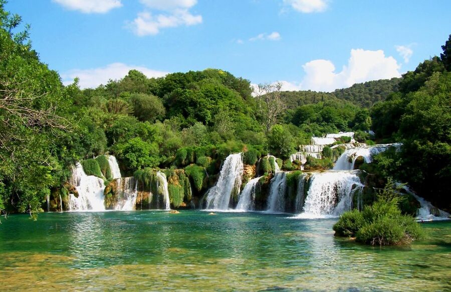 Split/Trogir: Krka National Park Day Trip with Wine Tasting - Why this makes a strong day trip from Split or Trogir