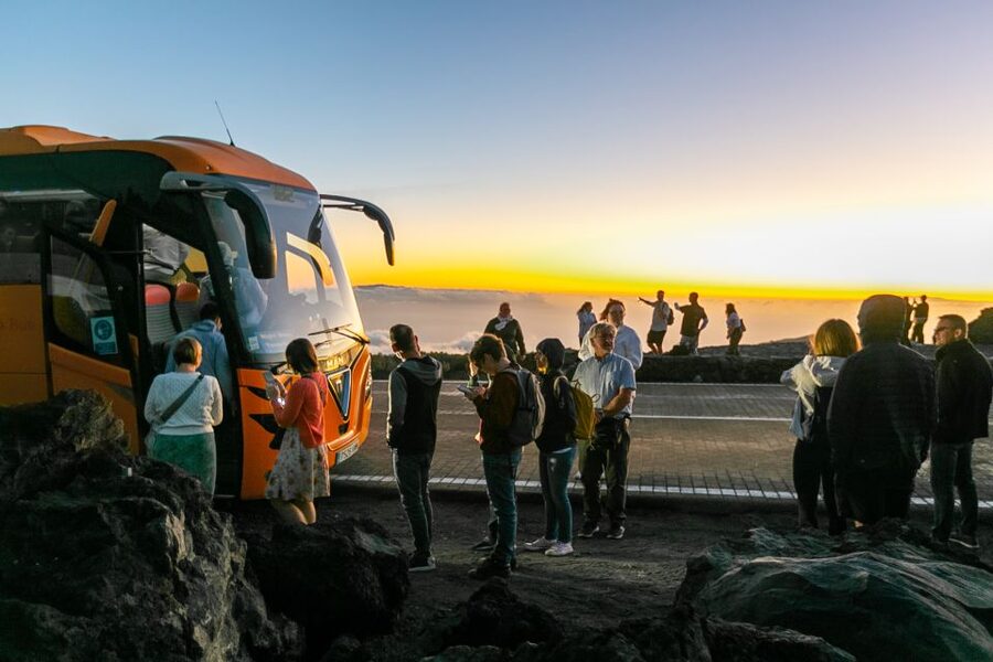 Teide National Park: Sunset & Stargazing Safari with Dinner - Warmth, clothing, and comfort after dark