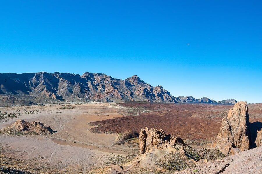 Tenerife: Teide National Park Full-Day Tour with Pickup - Icod de los Vinos, wine, lunch, and the old drago tree