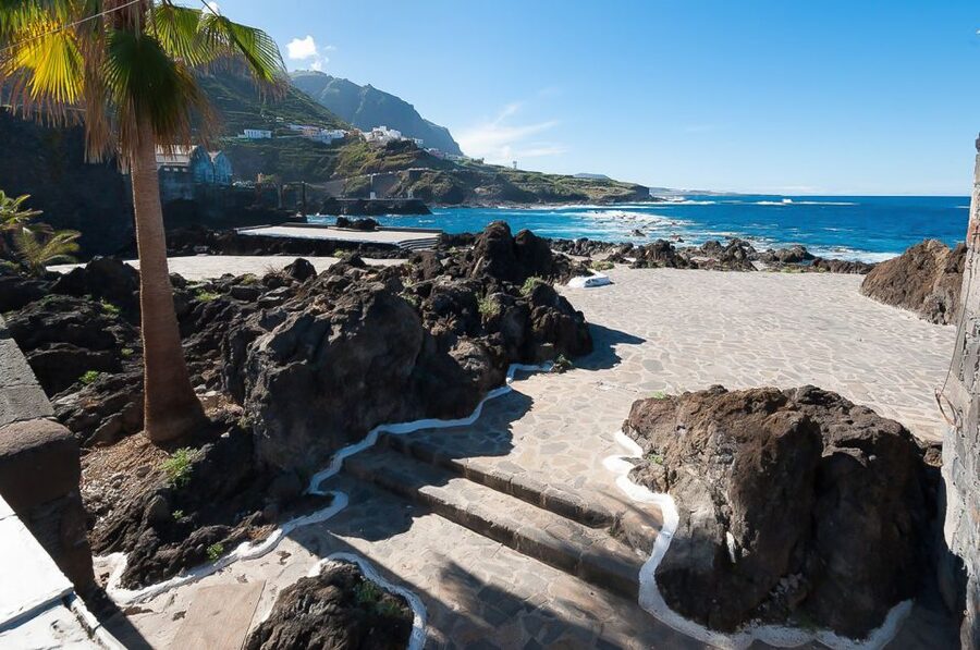 Tenerife: Teide National Park Full-Day Tour with Pickup - Guides, languages, and the value of commentary