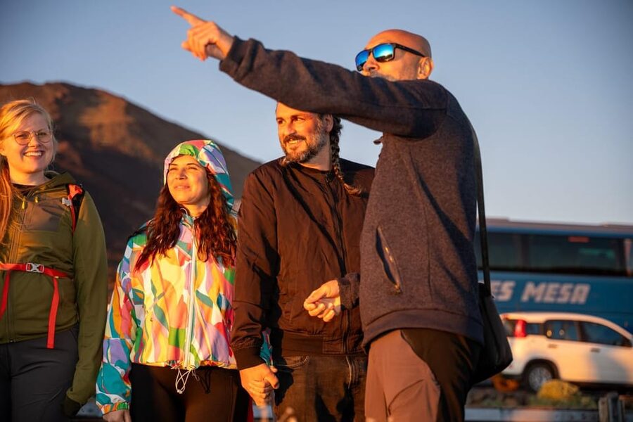 Tenerife: Teide National Park Sunset & Stargazing Tour - Who will enjoy this evening most?
