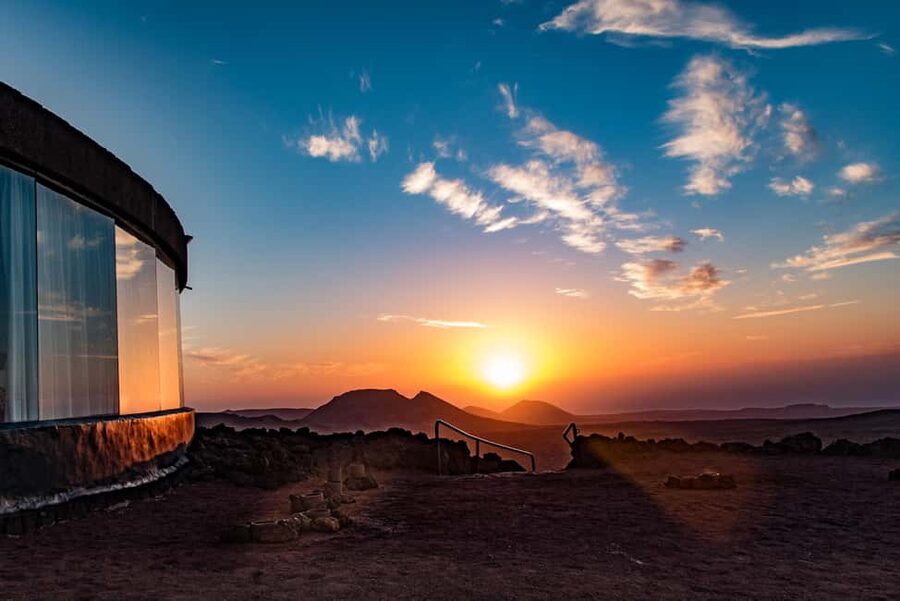 Timanfaya National Park: Evening Tour with Volcano Dinner - How the price measures up at $152