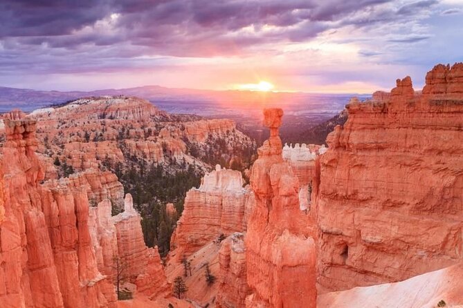 Utah Mighty 5 National Parks: Small Group 7-Day Tour - A small group changes the feel of the trip