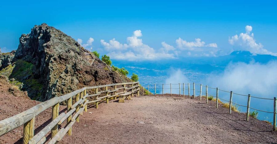 Vesuvius National Park Skip-The-Line Ticket and Audio Guide - The audio guide: helpful idea, mixed execution