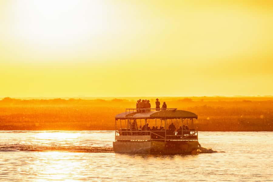 Victoria Falls: Chobe National Park Day Trip with Lunch - A buffet lunch between two safaris