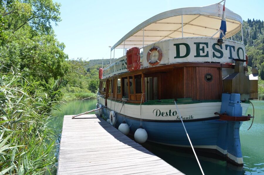 Vodice: Krka Waterfalls National Park Boat Tour - Mussels from the Šibenik waters