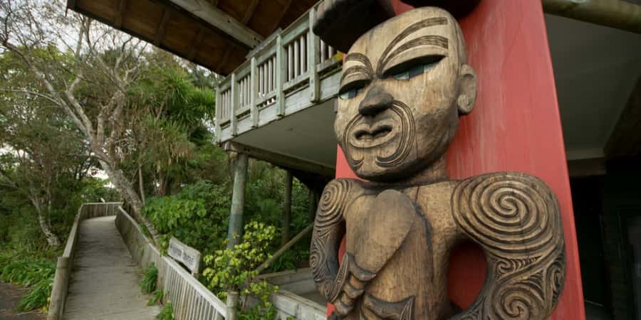 Waitakere Ranges Wilderness Experience Tour from Auckland - Leaving Auckland for the Waitakere Ranges