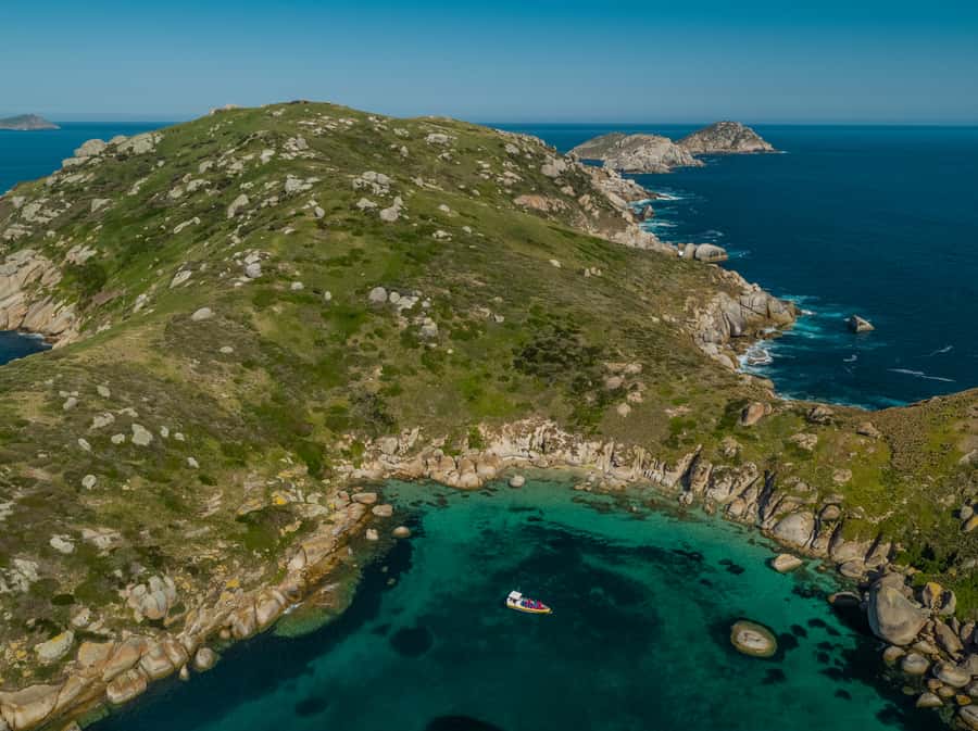 Wilsons Promontory: Afternoon Wilderness Cruise - The Glennies, Anderson Islets, and Anser Island